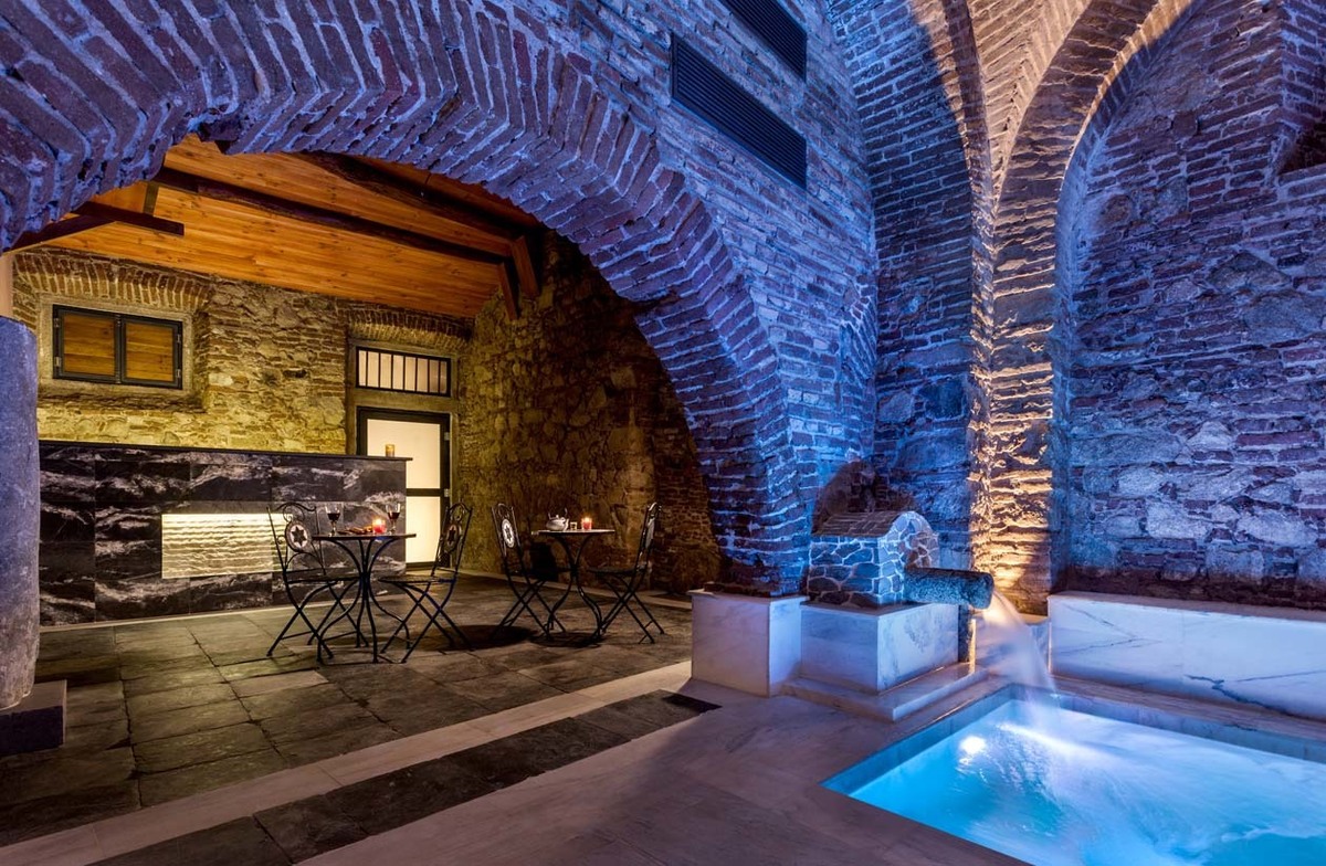 In acqua Veritas, banhos romanos, Évora SPA, piscina interior, Massagens