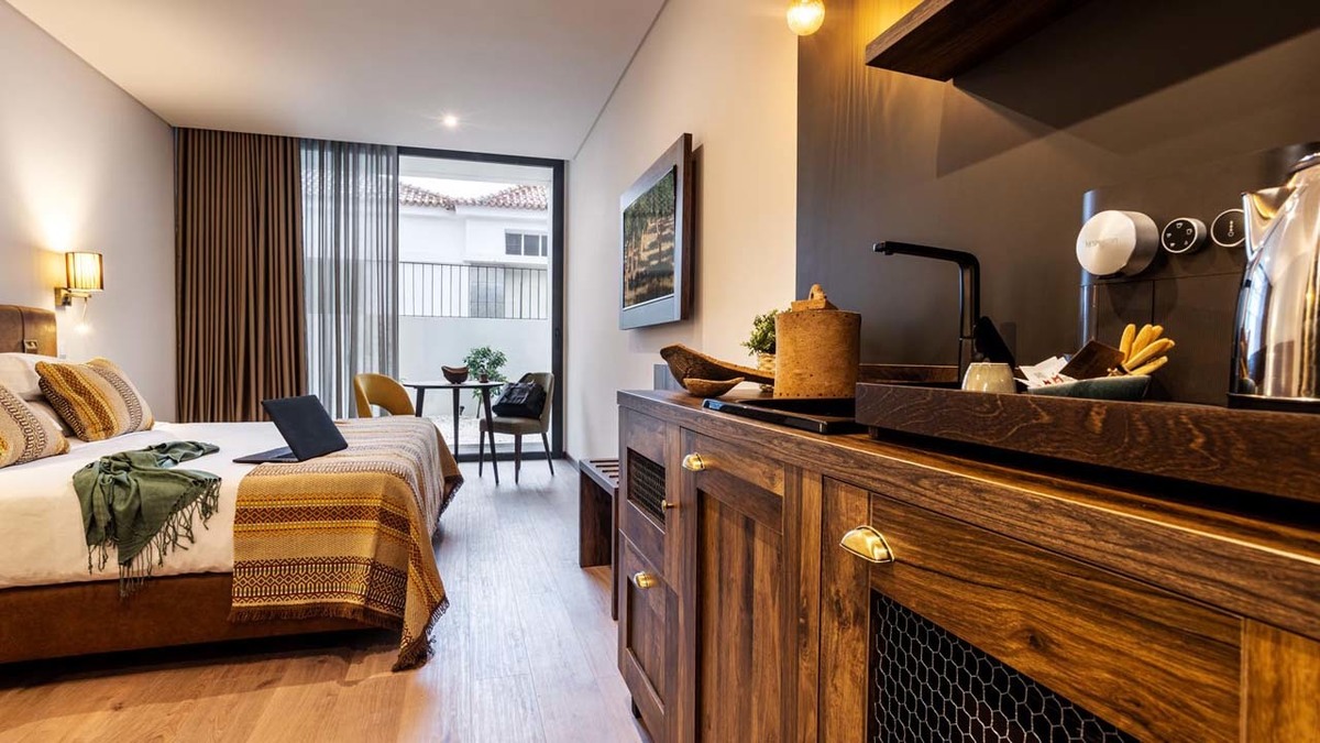 hotel, alentejo, évora, portugal, o cante, fotografia, profissional, hotelaria, bar, restaurante, piscina, pequeno almoço, drone, cortiça, tradicional, decoração