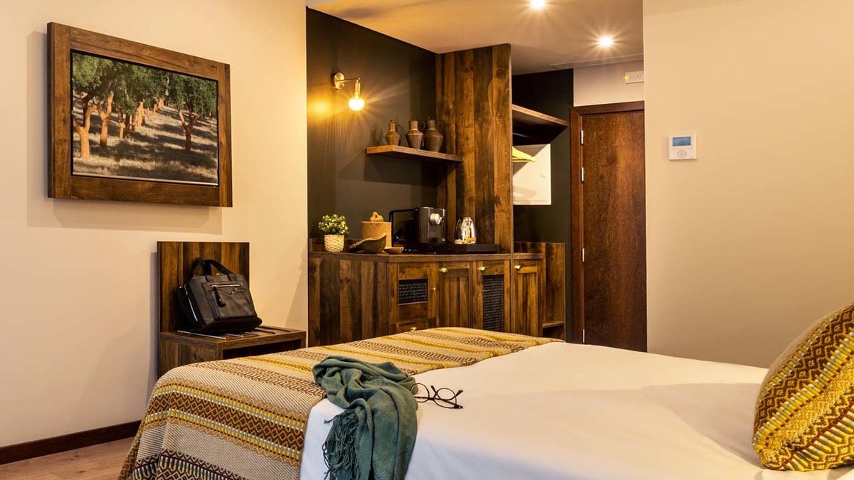 hotel, alentejo, évora, portugal, o cante, fotografia, profissional, hotelaria, bar, restaurante, piscina, pequeno almoço, drone, cortiça, tradicional, decoração