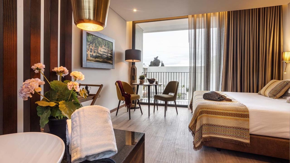 hotel, alentejo, évora, portugal, o cante, fotografia, profissional, hotelaria, bar, restaurante, piscina, pequeno almoço, drone, cortiça, tradicional, decoração