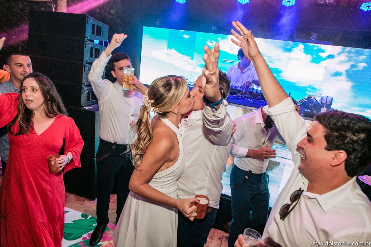 Casamento em Búzios -  RJ | Praia da Tartaruga | Ana e Bernardo.