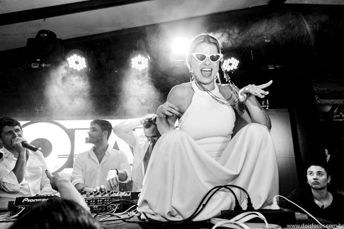 Casamento em Búzios -  RJ | Praia da Tartaruga | Ana e Bernardo.