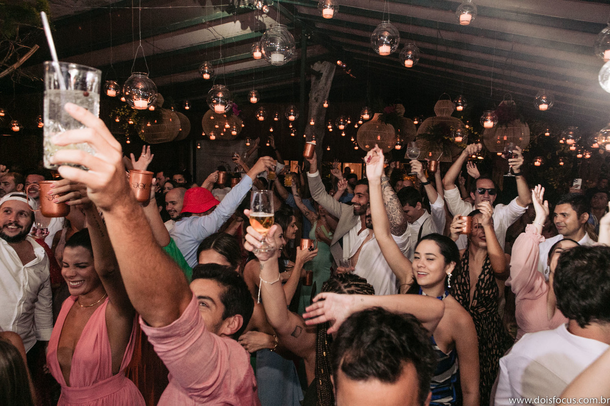 Casamento em Búzios -  RJ | Praia da Tartaruga | Ana e Bernardo.