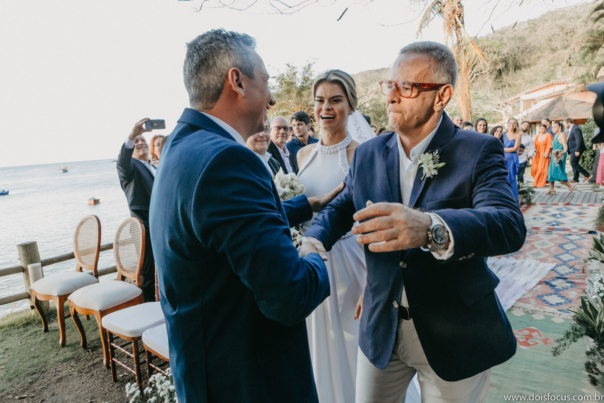 Casamento em Búzios -  RJ | Praia da Tartaruga | Ana e Bernardo.
