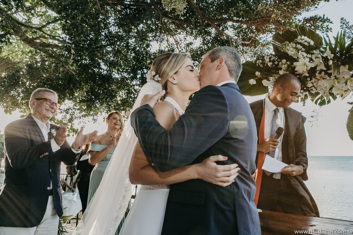 Casamento em Búzios -  RJ | Praia da Tartaruga | Ana e Bernardo.