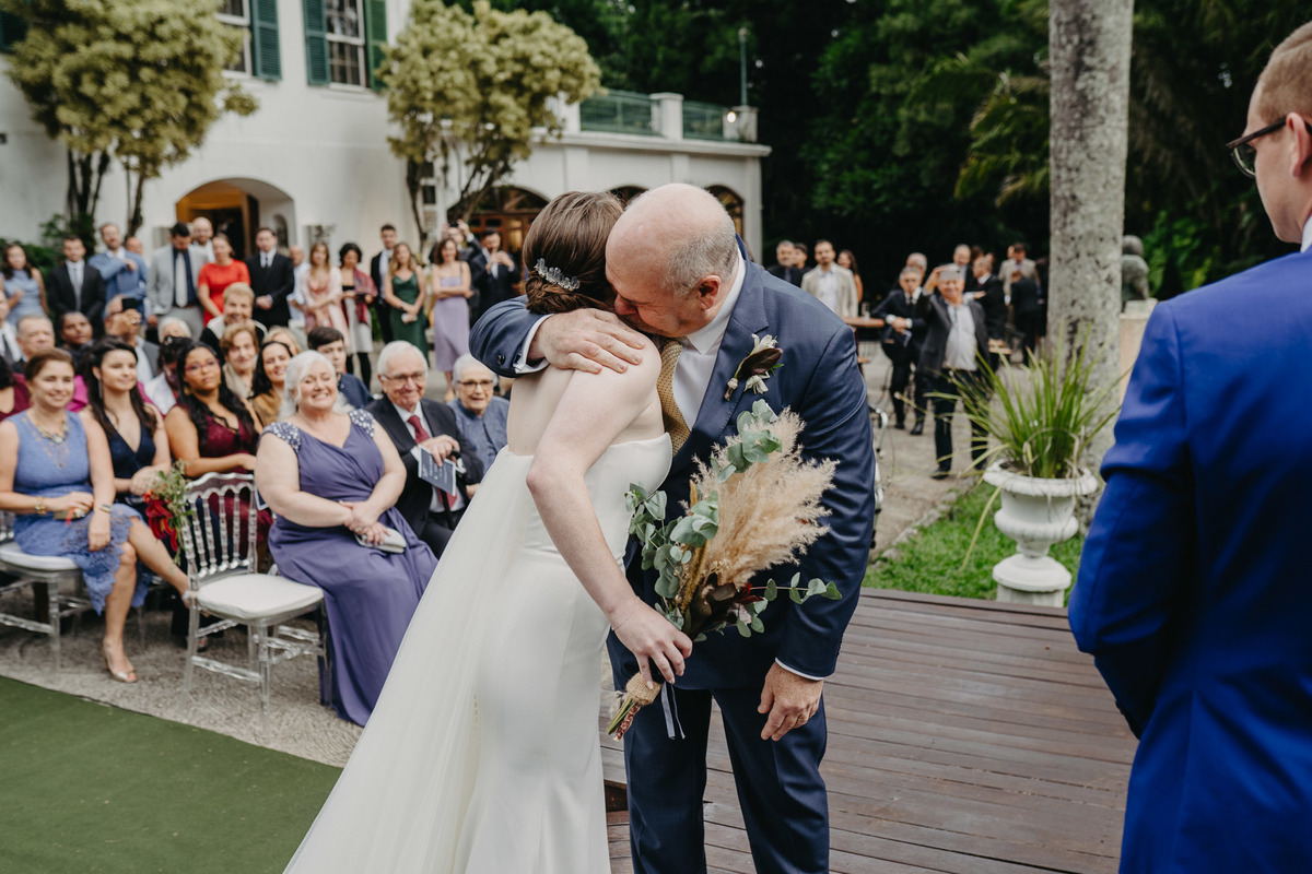 Casamento ao ar livre na Villa Riso | Tati e  Tyler | Fotografia de Casamento - RJ. Mais um Lindo casamento, e olha que ao longo desses anos já fotografamos mais de 300 casamentos, somos os fotógrafos de casamento mais abençoados do Rio de Janeiro.