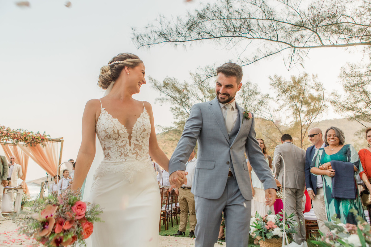 Rio de Janeiro - Casamento ao ar livre | Bianca e Felipe | Grumari Beach Garden