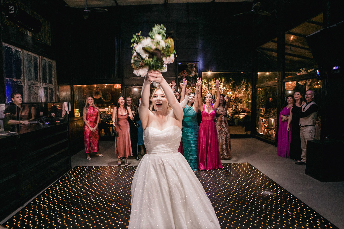 Casamento ao ar livre | Maria e Braden | Dois Focus Fotografia de Casamento | Fotógrafo de casamento RJ