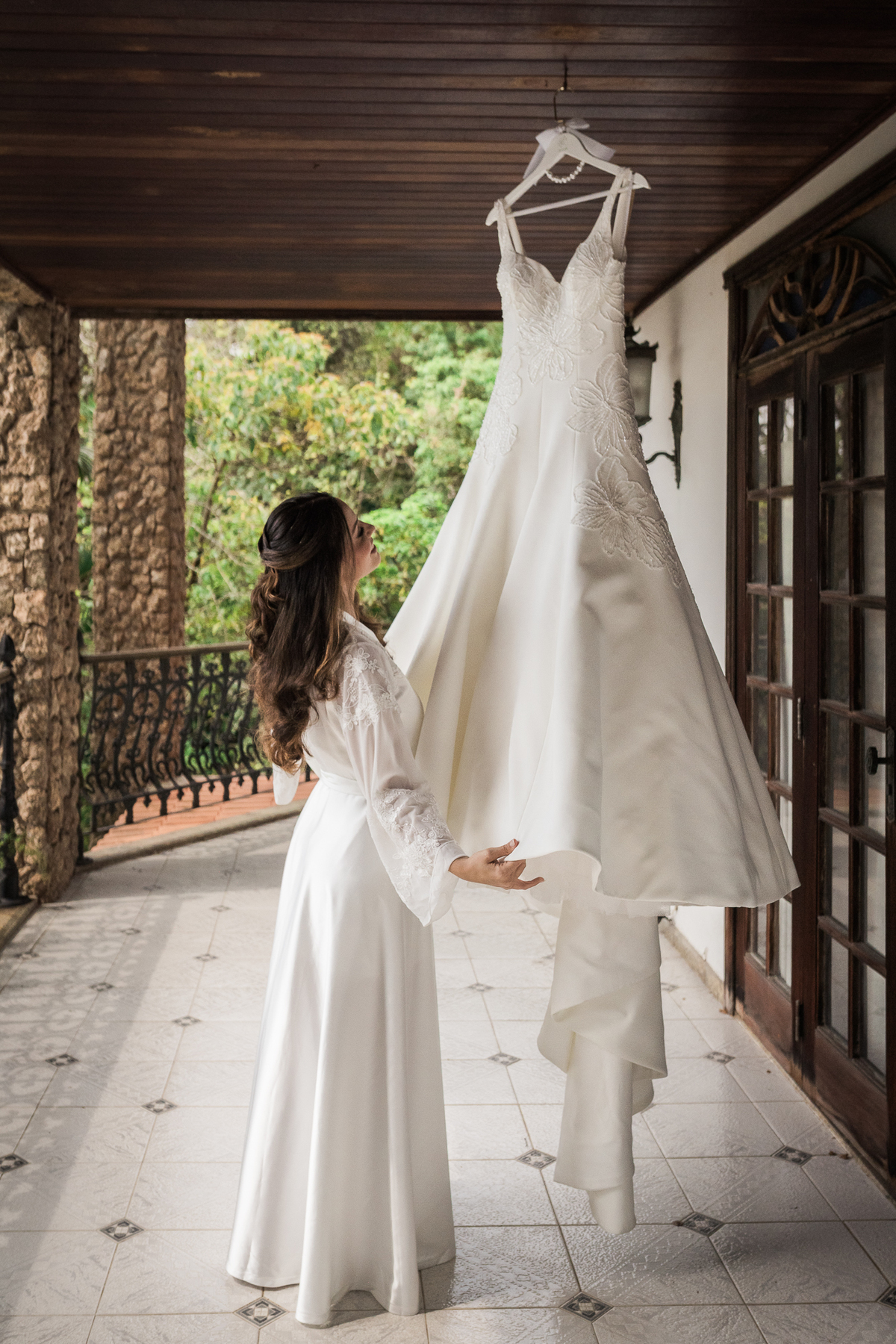 noiva-vestido-casamento-detalhe-movimento.jpg