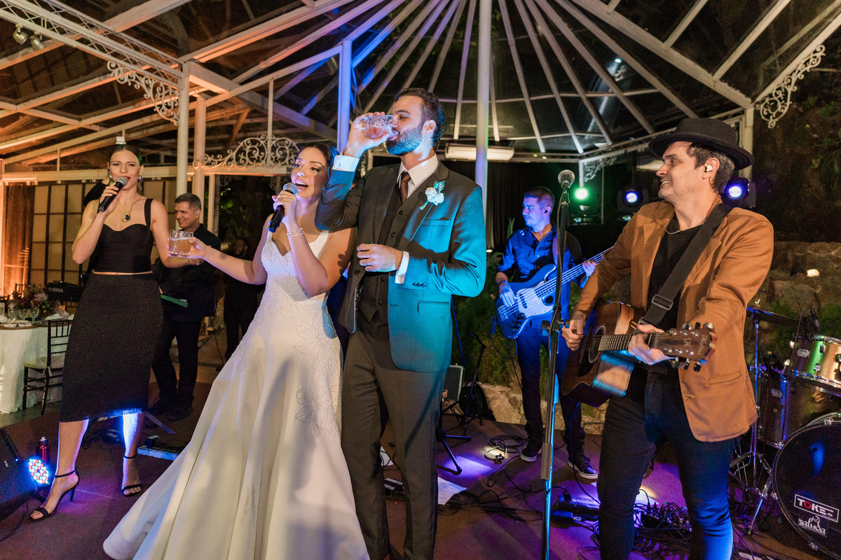 banda-ao-vivo-casamento-festa-musica.jpg