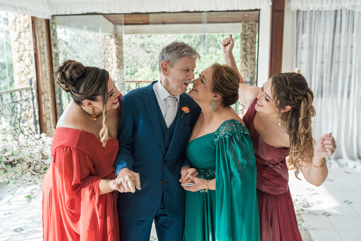 noiva-pai-irmas-emocao-pre-cerimonia.jpg