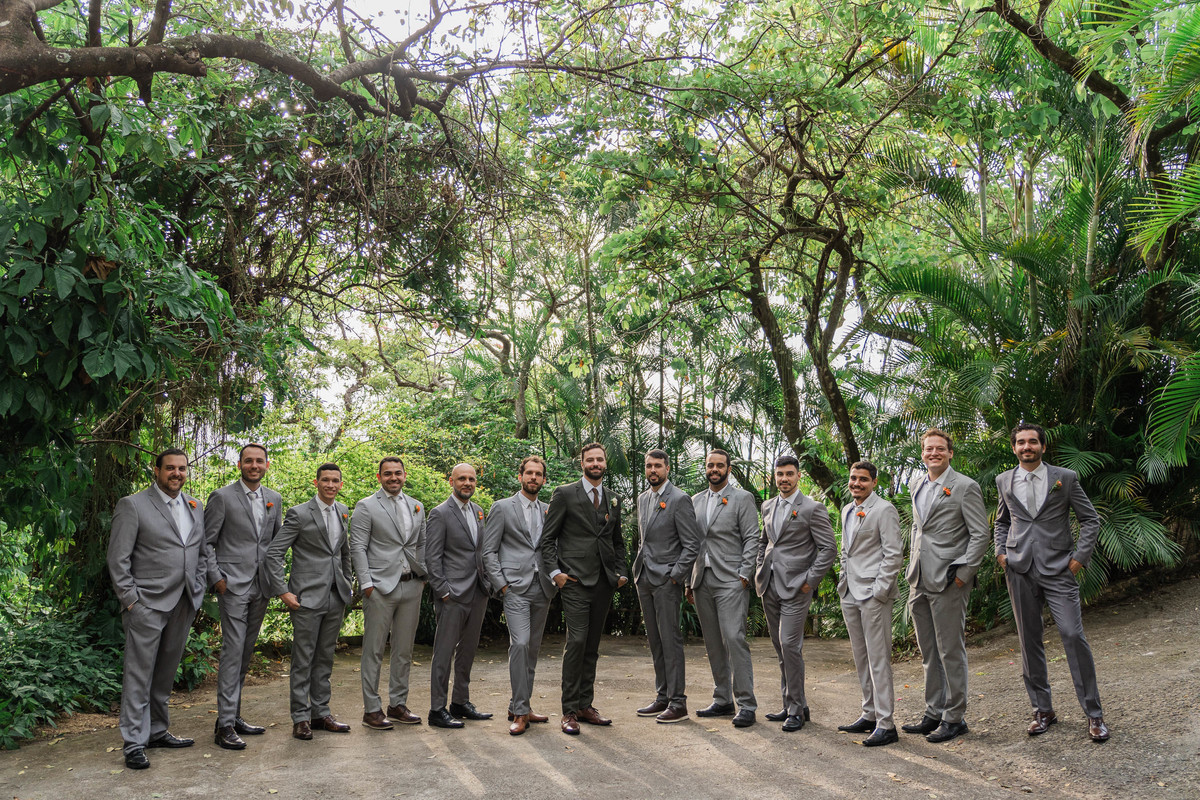 padrinhos-alinhados-jardim-casamento-niteroi.jpg
