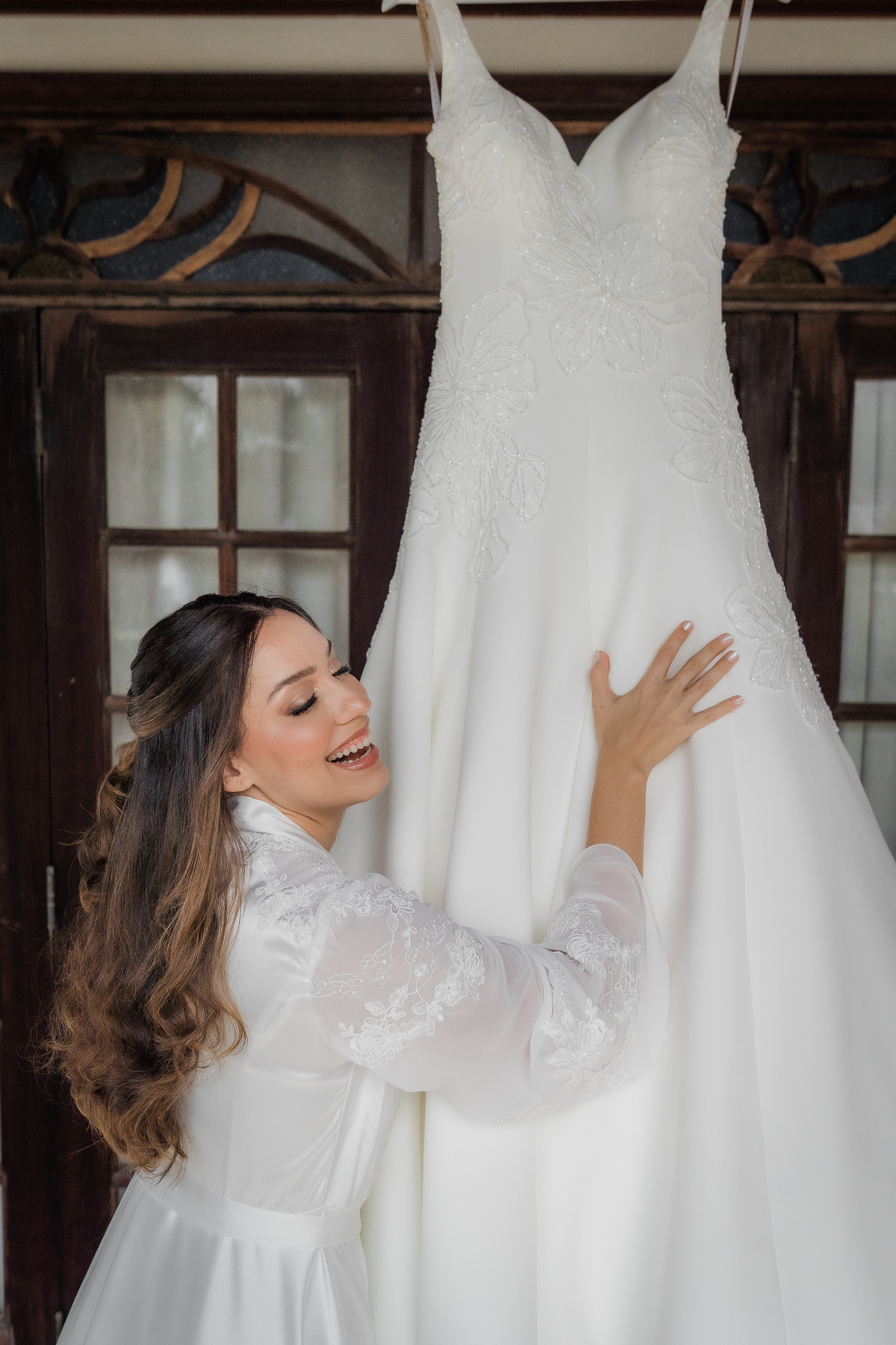 noiva-vestido-emocao-making-of-casamento.jpg