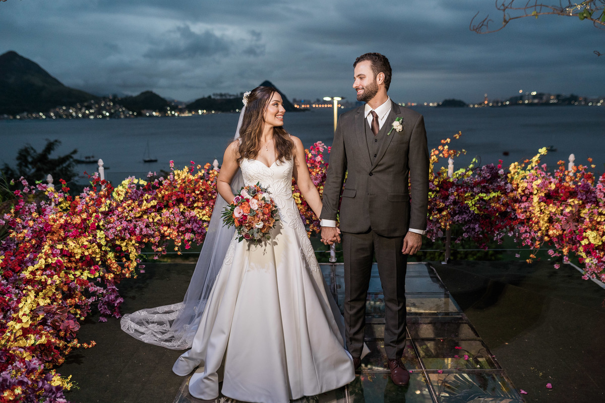 noivos-retrato-por-do-sol-casamento-niteroi.jpg