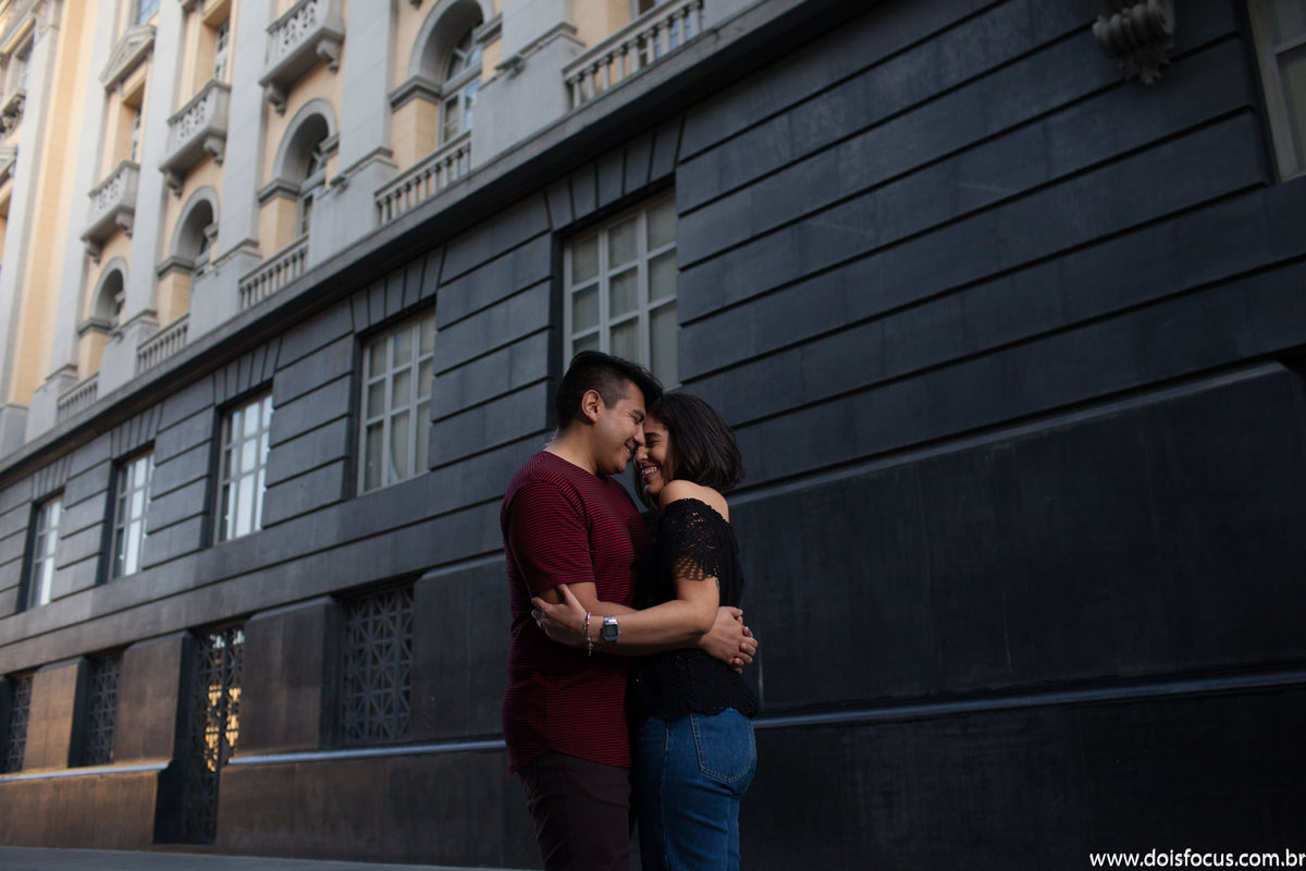 Fotografia  RJ - Préwedding - Ensaio no  Centro Rio de Janeiro - Fotógrafo de Casamento -  Ensaio Nathália e Juan - Dois Focus Fotografia de Casamento