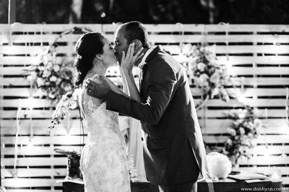 Fotografia  RJ -  Fotógrafo de Casamento - Casamento Michelle e Wellington - Pagum Jardins - Dois Focus Fotografia de Casamento.