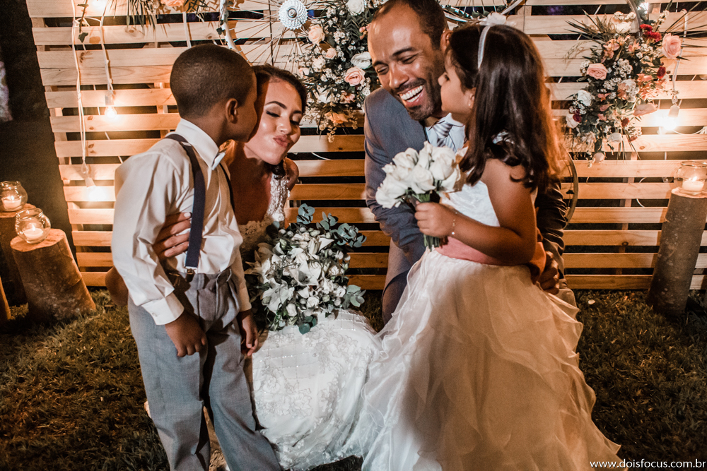 Fotografia  RJ -  Fotógrafo de Casamento - Casamento Michelle e Wellington - Pagum Jardins - Dois Focus Fotografia de Casamento.