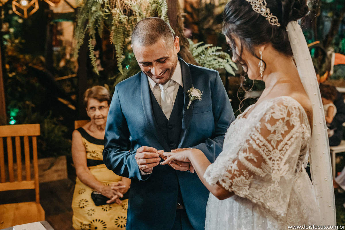 #casamentos #casamentorj #weddingday  #yeswedding #wedding #casorio #noivas #noivasrj #noivado #noivos2021 #noivasdobrasil #voucasar #clubedasnoivas #Inesquecivelcasamento #vestidodecasamento
#voucasar #prewedding #fotografodecasamento #noiva2021 #doisfoc