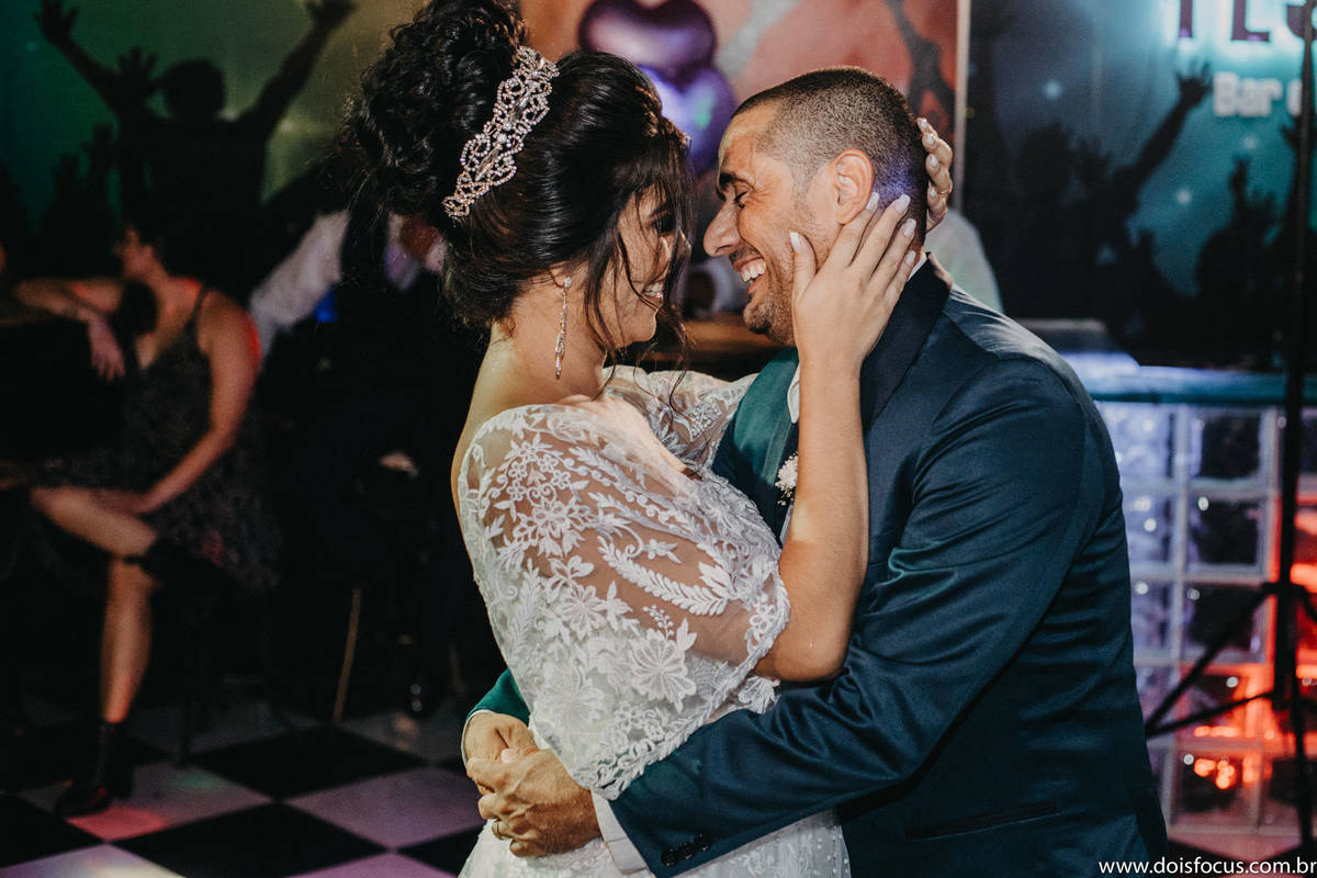 #casamentos #casamentorj #weddingday  #yeswedding #wedding #casorio #noivas #noivasrj #noivado #noivos2021 #noivasdobrasil #voucasar #clubedasnoivas #Inesquecivelcasamento #vestidodecasamento
#voucasar #prewedding #fotografodecasamento #noiva2021 #doisfoc