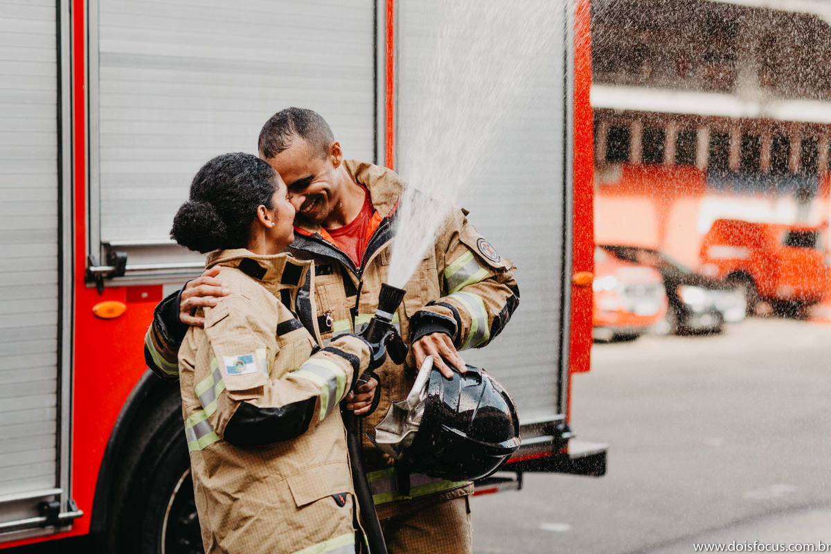 Fotografo de casamento Rio de Janeiro, Fotografia de Casamento RJ - Pré wedding no  Quartel Central do Corpo de Bombeiros
