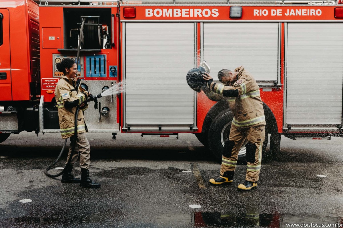 Fotografo de casamento Rio de Janeiro, Fotografia de Casamento RJ - Pré wedding no  Quartel Central do Corpo de Bombeiros
