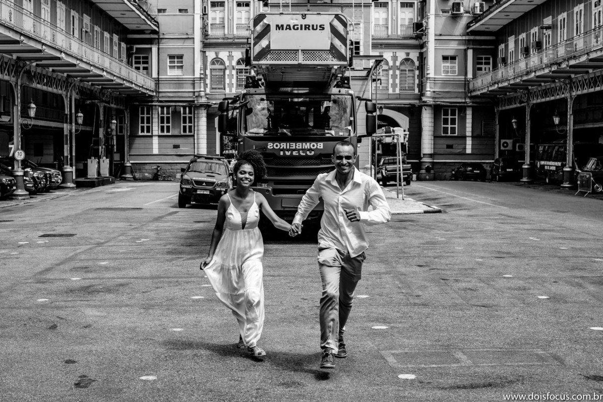 Fotografo de casamento Rio de Janeiro, Fotografia de Casamento RJ - Pré wedding no  Quartel Central do Corpo de Bombeiros

