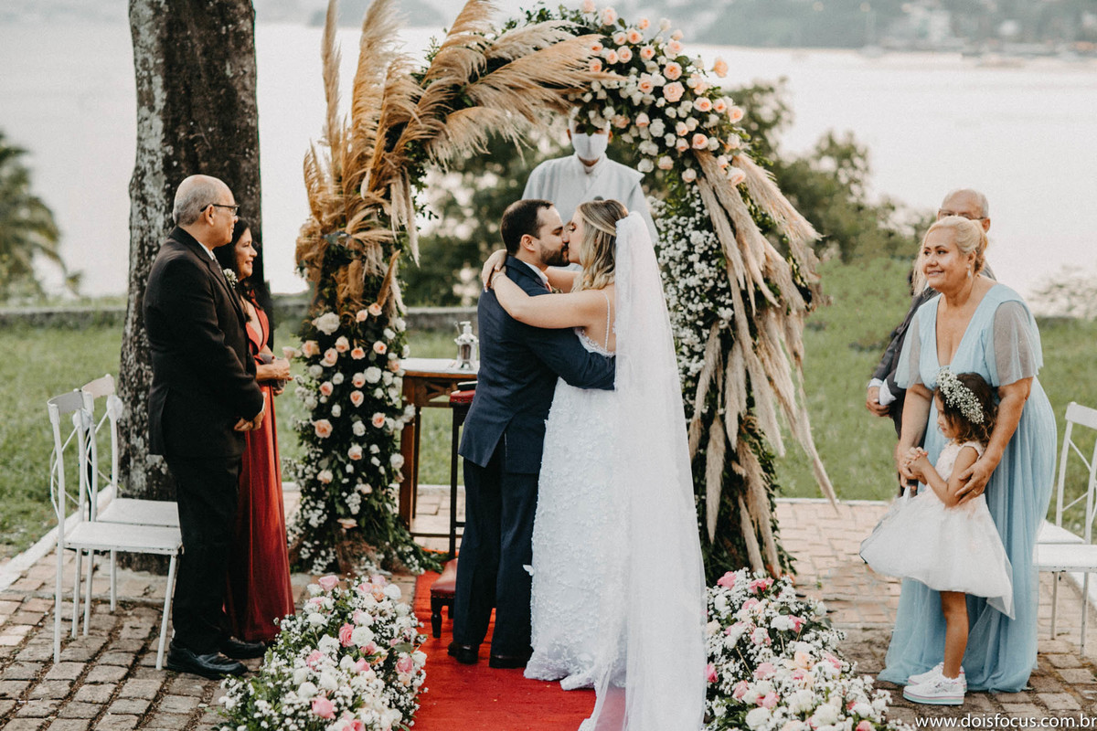 Casamento - fotografia de casamento - casamento em Niterói - fotos de casamento - igreja histórica de são Francisco