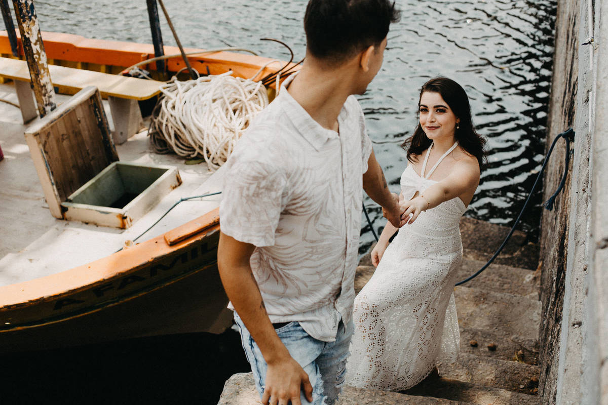 Casal apaixonado na Urca - Pré wedding - Matheus Sant'Anna - @matheussantannapatisserie - Fotógrafo de Casamento  - Rio de Janeiro - Urca - Ensaio na Urca