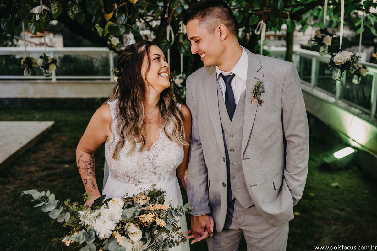 #casamentos #casamentorj #weddingday  #yeswedding #wedding #casorio #noivas #noivasrj #noivado #noivos2021 #noivasdobrasil #voucasar #clubedasnoivas #Inesquecivelcasamento #vestidodecasamento
#voucasar #prewedding #fotografodecasamento #noiva2021 #doisfoc