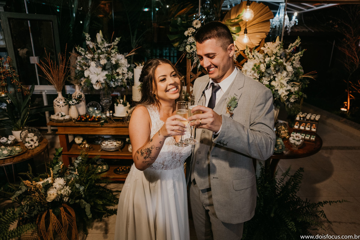 #casamentos #casamentorj #weddingday  #yeswedding #wedding #casorio #noivas #noivasrj #noivado #noivos2021 #noivasdobrasil #voucasar #clubedasnoivas #Inesquecivelcasamento #vestidodecasamento
#voucasar #prewedding #fotografodecasamento #noiva2021 #doisfoc