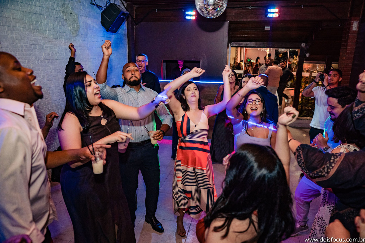 #casamentos #casamentorj #weddingday  #yeswedding #wedding #casorio #noivas #noivasrj #noivado #noivos2021 #noivasdobrasil #voucasar #clubedasnoivas #Inesquecivelcasamento #vestidodecasamento
#voucasar #prewedding #fotografodecasamento #noiva2021 #doisfoc