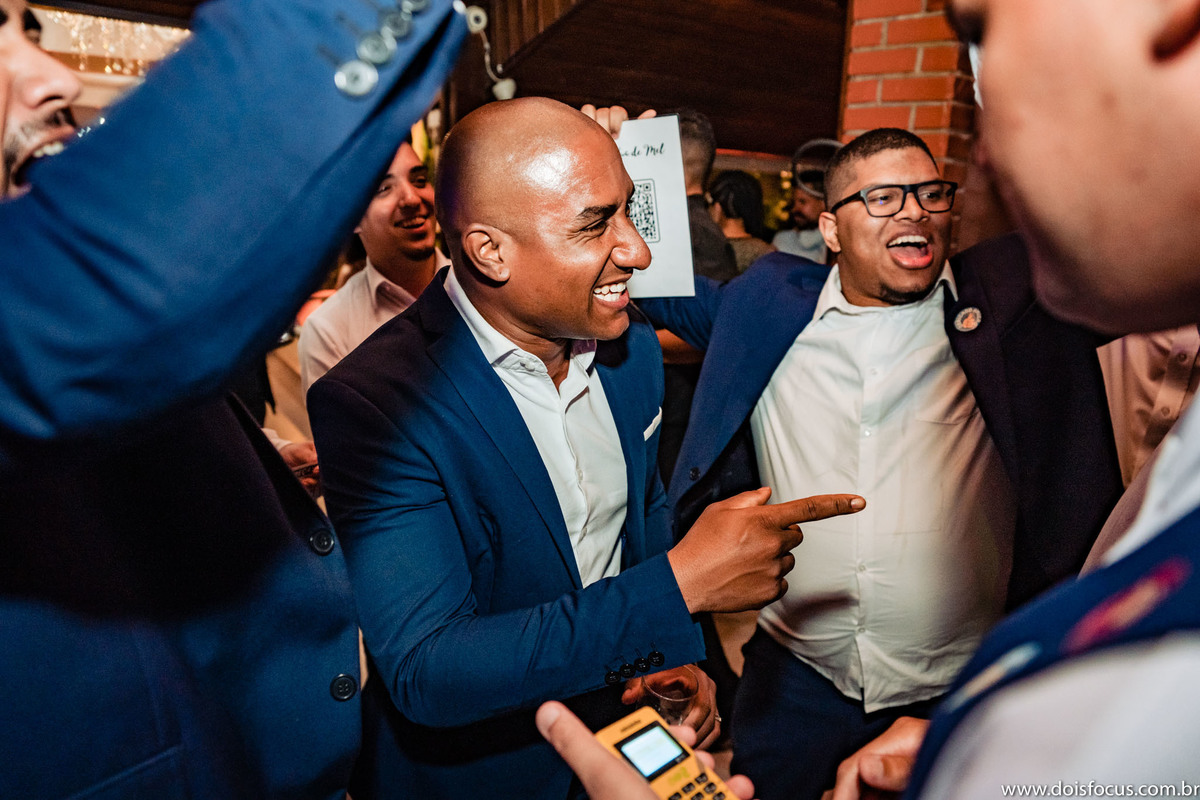 #casamentos #casamentorj #weddingday  #yeswedding #wedding #casorio #noivas #noivasrj #noivado #noivos2021 #noivasdobrasil #voucasar #clubedasnoivas #Inesquecivelcasamento #vestidodecasamento
#voucasar #prewedding #fotografodecasamento #noiva2021 #doisfoc