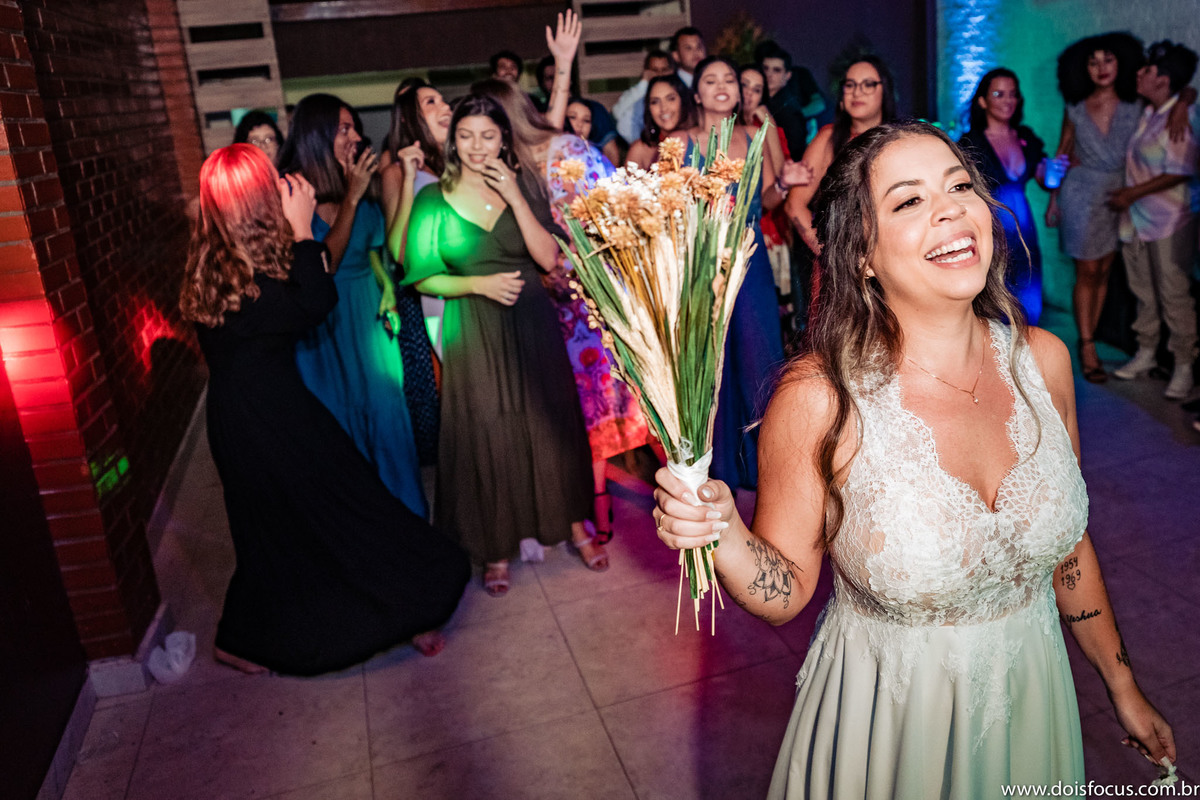 #casamentos #casamentorj #weddingday  #yeswedding #wedding #casorio #noivas #noivasrj #noivado #noivos2021 #noivasdobrasil #voucasar #clubedasnoivas #Inesquecivelcasamento #vestidodecasamento
#voucasar #prewedding #fotografodecasamento #noiva2021 #doisfoc