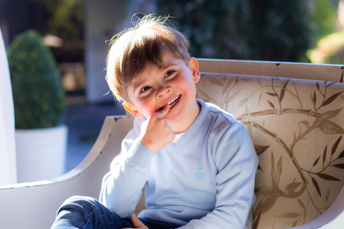 Aniversário, festa, um ano, doces, bexigas, temas, bagunça, criança,