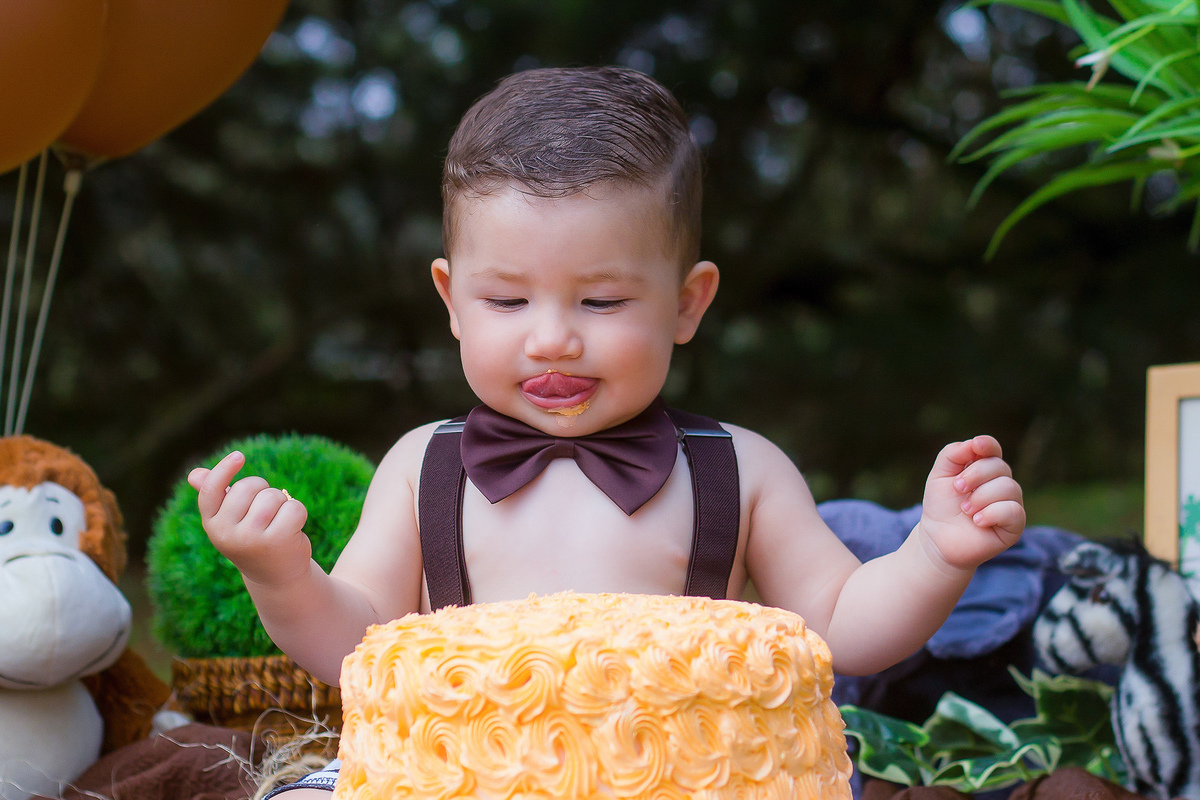 Família, criança, infantil, bagunça, smash the cake, smash the water, alegria. 