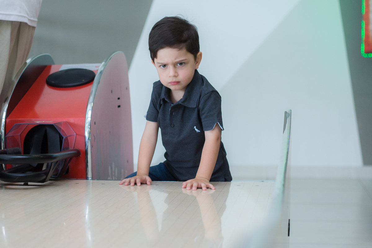 Aniversário, festa, um ano, doces, bexigas, temas, bagunça, criança, 