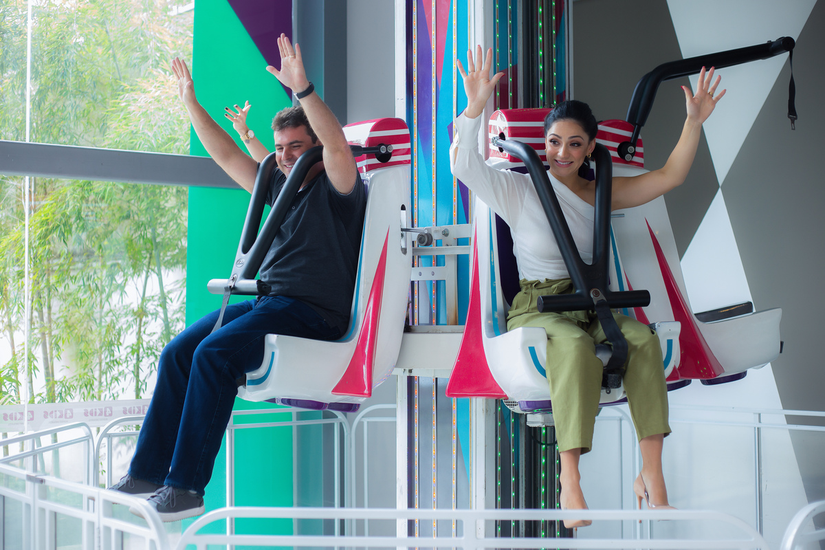 Aniversário, festa, um ano, doces, bexigas, temas, bagunça, criança, 