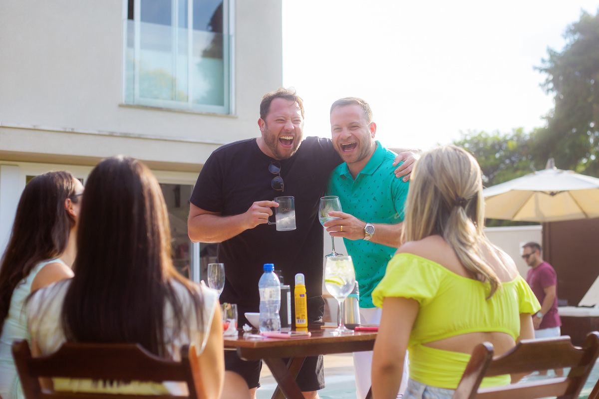 Aniversário, festa, um ano, doces, bexigas, temas, bagunça, criança, 
