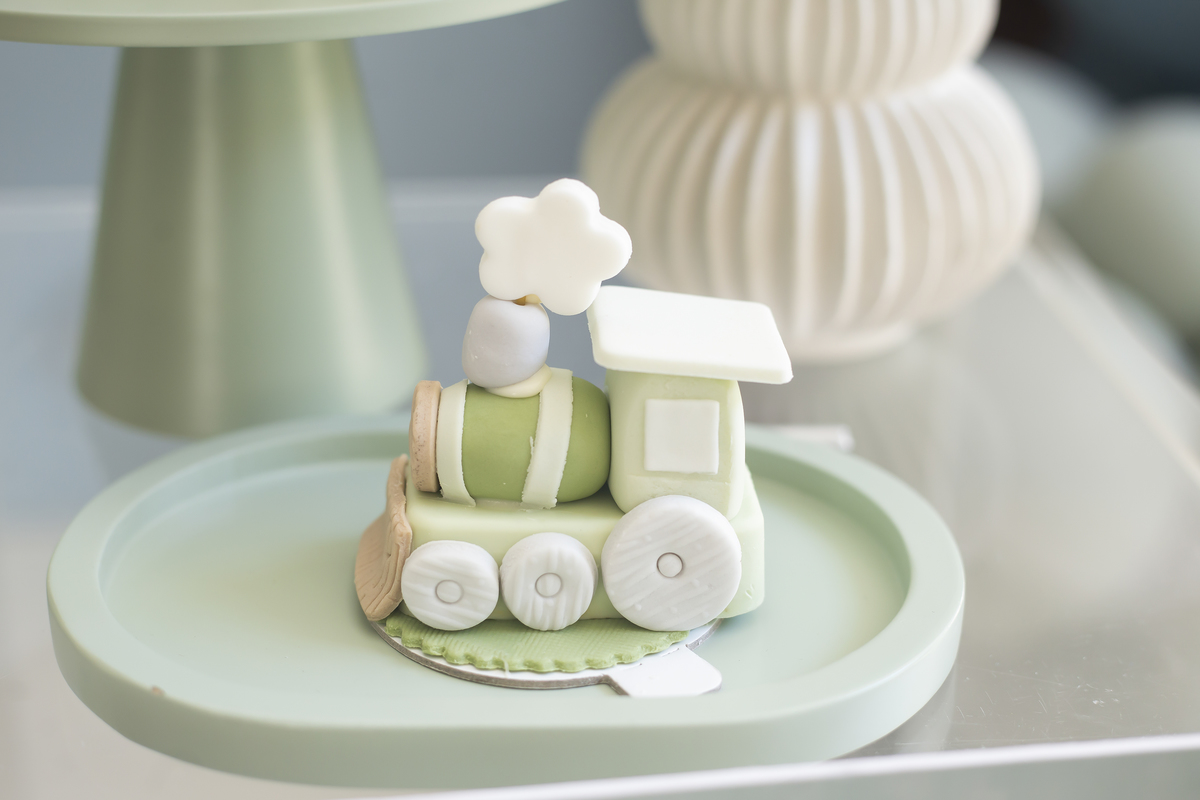 Aniversário, festa, um ano, doces, bexigas, temas, bagunça, criança, brinquedos, buffet infantil. 