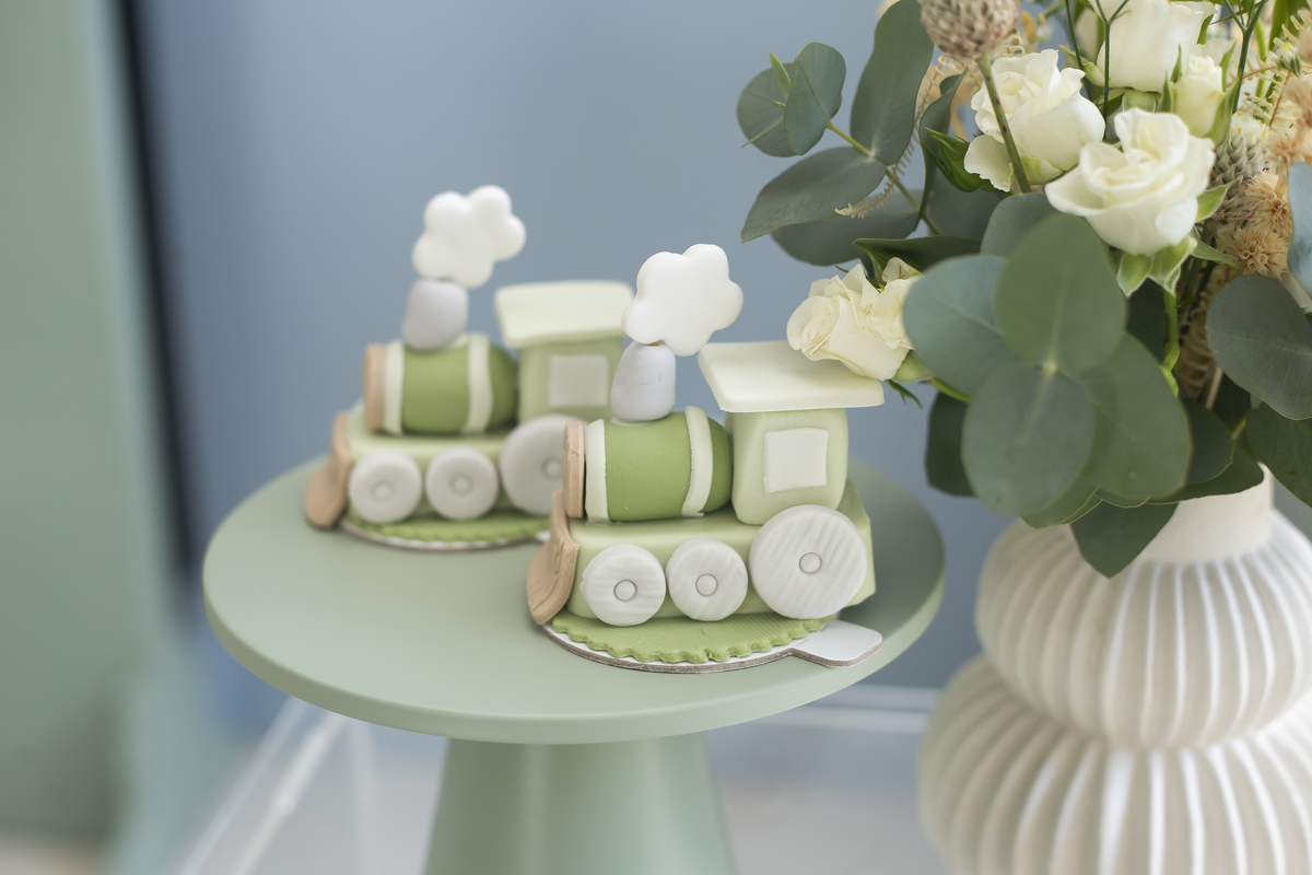 Aniversário, festa, um ano, doces, bexigas, temas, bagunça, criança, brinquedos, buffet infantil. 