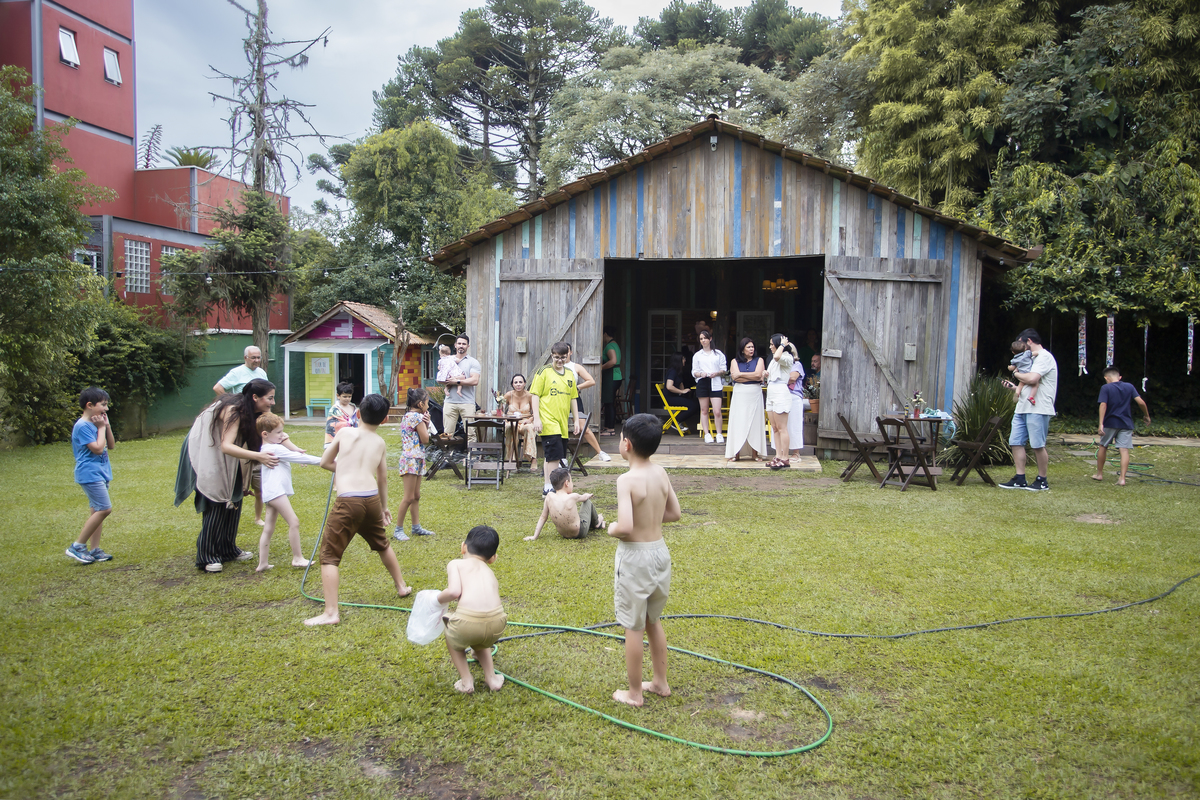 Aniversário, festa, um ano, doces, bexigas, temas, bagunça, criança, brinquedos, buffet infantil. 