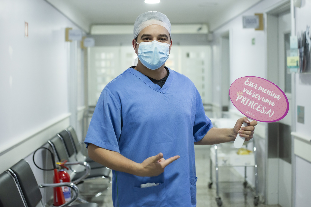 Nascimento, parto, cesariana, hospital, neném, semanas.