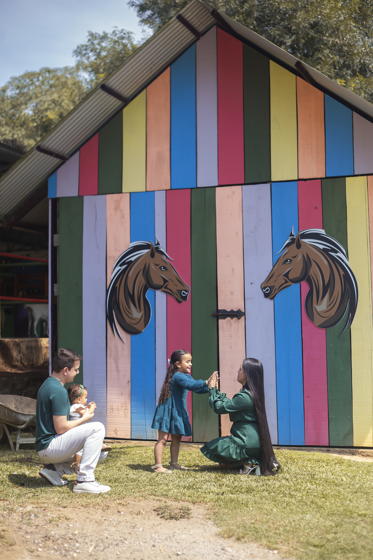 Família, criança, infantil, bagunça, smash the cake, smash the water, alegria. 