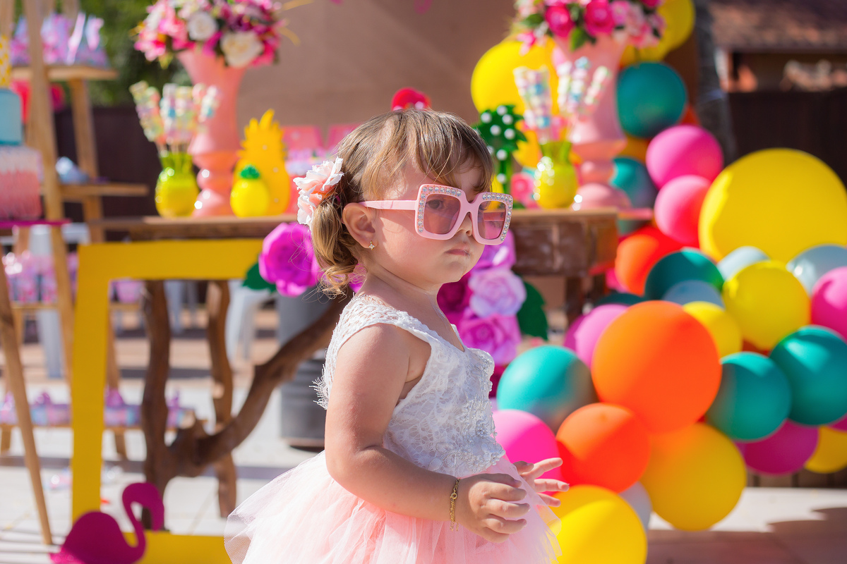 Aniversário, festa, um ano, doces, bexigas, temas, bagunça, criança, brinquedos, buffet infantil. 
