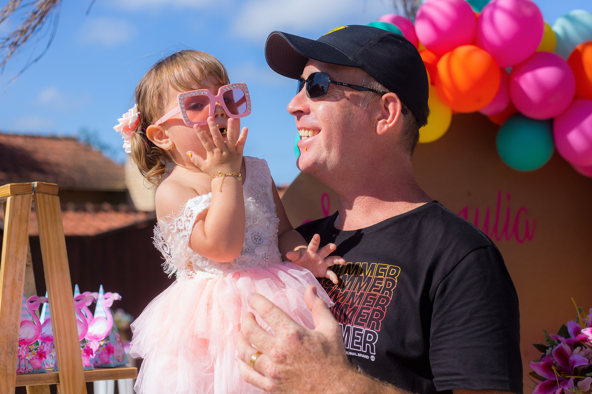 Aniversário, festa, um ano, doces, bexigas, temas, bagunça, criança, brinquedos, buffet infantil. 