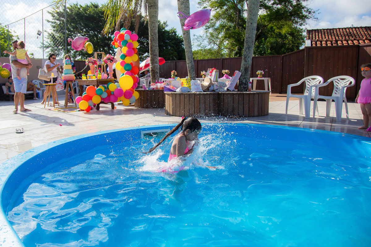Aniversário, festa, um ano, doces, bexigas, temas, bagunça, criança, brinquedos, buffet infantil. 