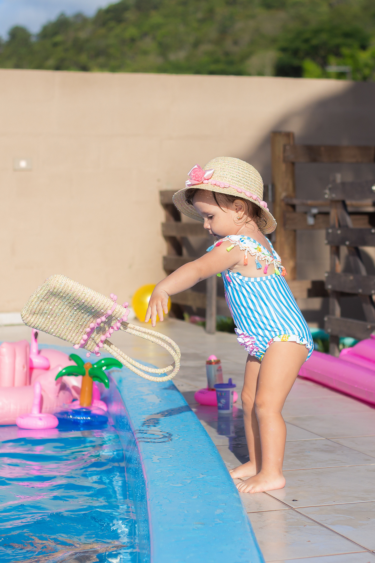 Aniversário, festa, um ano, doces, bexigas, temas, bagunça, criança, brinquedos, buffet infantil. 