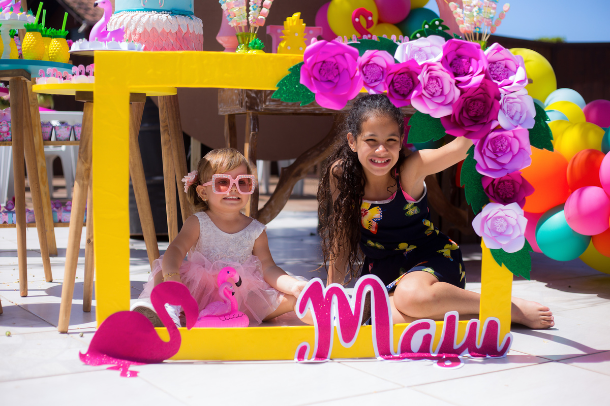 Aniversário, festa, um ano, doces, bexigas, temas, bagunça, criança, brinquedos, buffet infantil. 