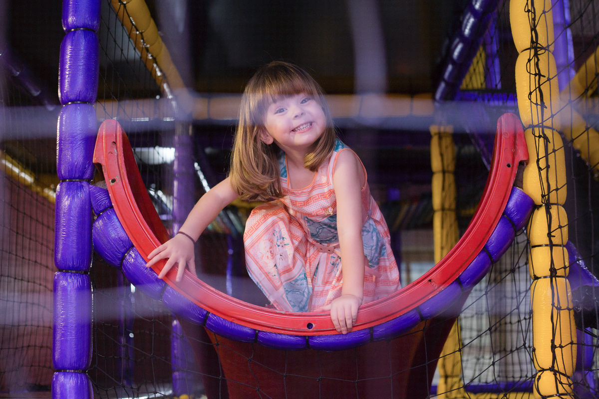 Aniversário, festa, um ano, doces, bexigas, temas, bagunça, criança, brinquedos, buffet infantil. 