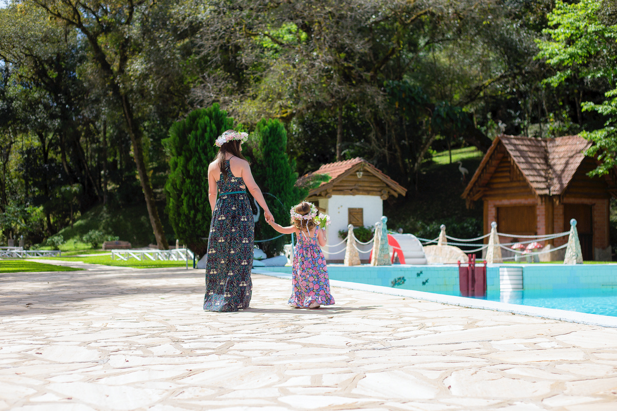 Família, criança, infantil, bagunça, smash the cake, smash the water, alegria. 